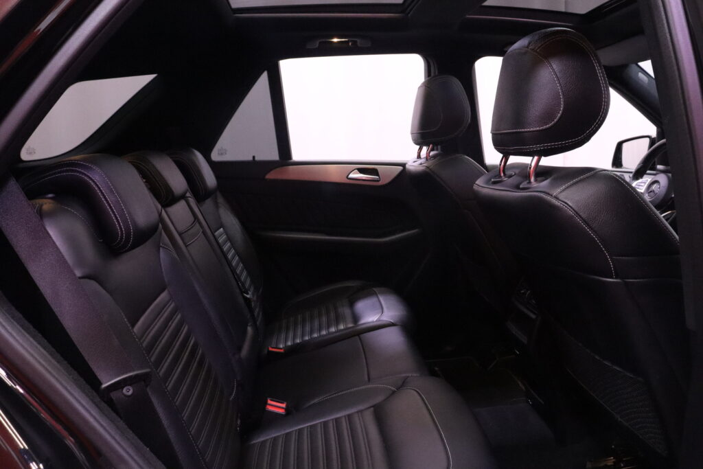 Mercedes-Benz - GLE - 500 e 4Matic AMG // Panoraama / Koukku / Sähkösäätöiset nahkapenkit / ILS Mercedes-Benz - GLE - 500 e 4Matic AMG // Panoraama / Koukku / Sähkösäätöiset nahkapenkit / ILS - Maastoauto