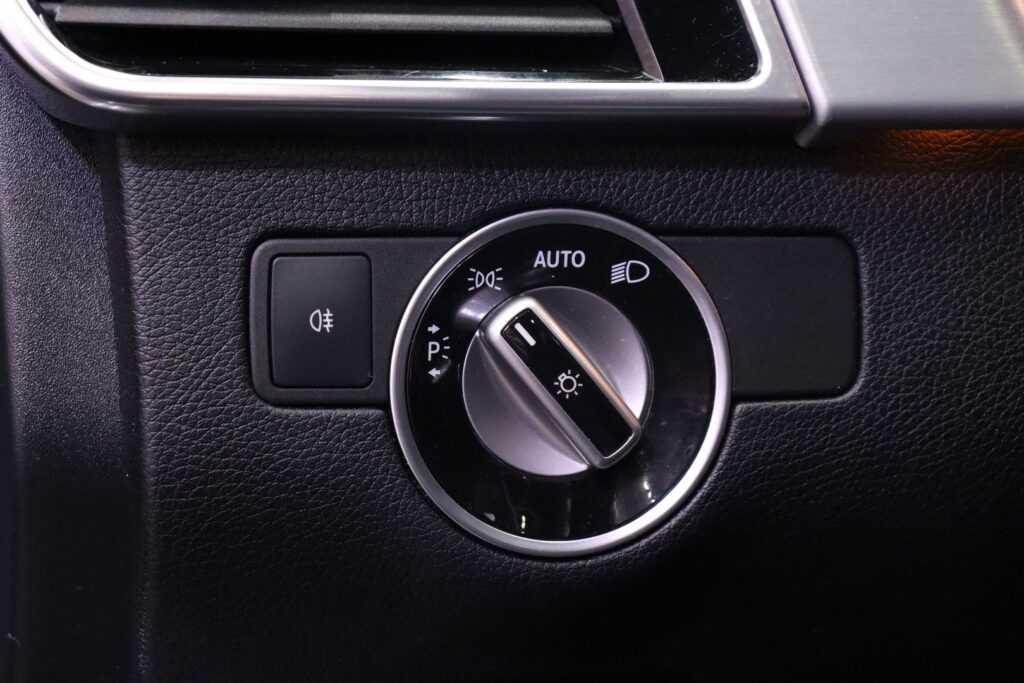 tuotekuva-Mercedes-Benz-GLE-JLY-886-2026-02-26-133503-18 tuotekuva-Mercedes-Benz-GLE-JLY-886-2026-02-26-133503-18