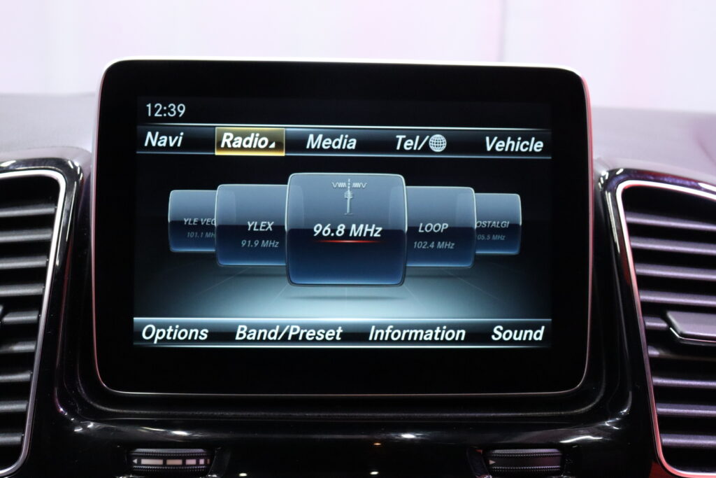 tuotekuva-Mercedes-Benz-GLE-JLY-886-2026-02-26-133503-24 tuotekuva-Mercedes-Benz-GLE-JLY-886-2026-02-26-133503-24