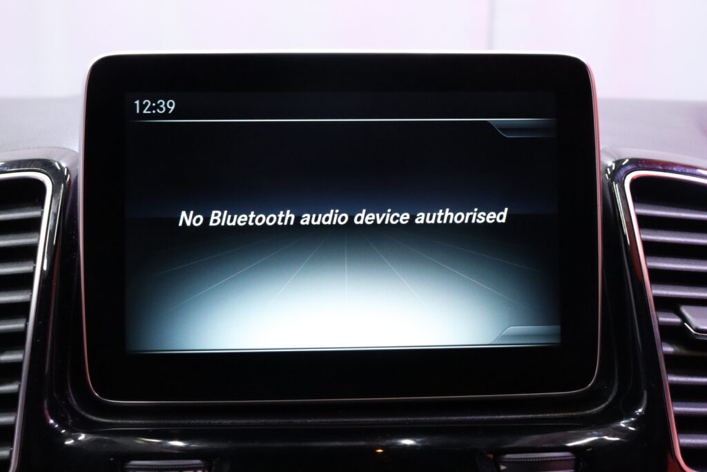 tuotekuva-Mercedes-Benz-GLE-JLY-886-2026-02-26-133503-26 tuotekuva-Mercedes-Benz-GLE-JLY-886-2026-02-26-133503-26