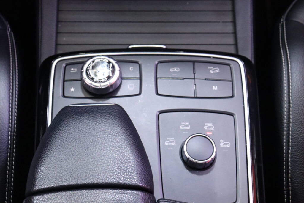 tuotekuva-Mercedes-Benz-GLE-JLY-886-2026-02-26-133503-29 tuotekuva-Mercedes-Benz-GLE-JLY-886-2026-02-26-133503-29