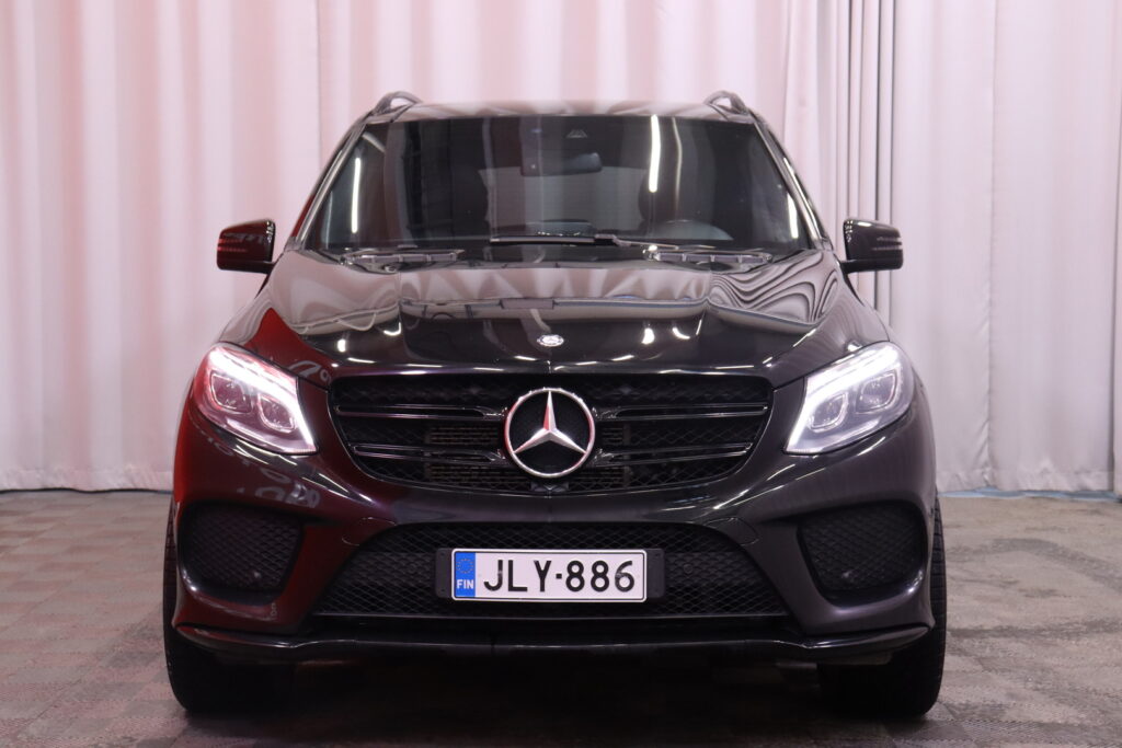 Mercedes-Benz - GLE - 500 e 4Matic AMG // Panoraama / Koukku / Sähkösäätöiset nahkapenkit / ILS Mercedes-Benz - GLE - 500 e 4Matic AMG // Panoraama / Koukku / Sähkösäätöiset nahkapenkit / ILS - Maastoauto