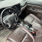 Mitsubishi - Outlander PHEV - Instyle Navi 4WD 5P - Maastoauto