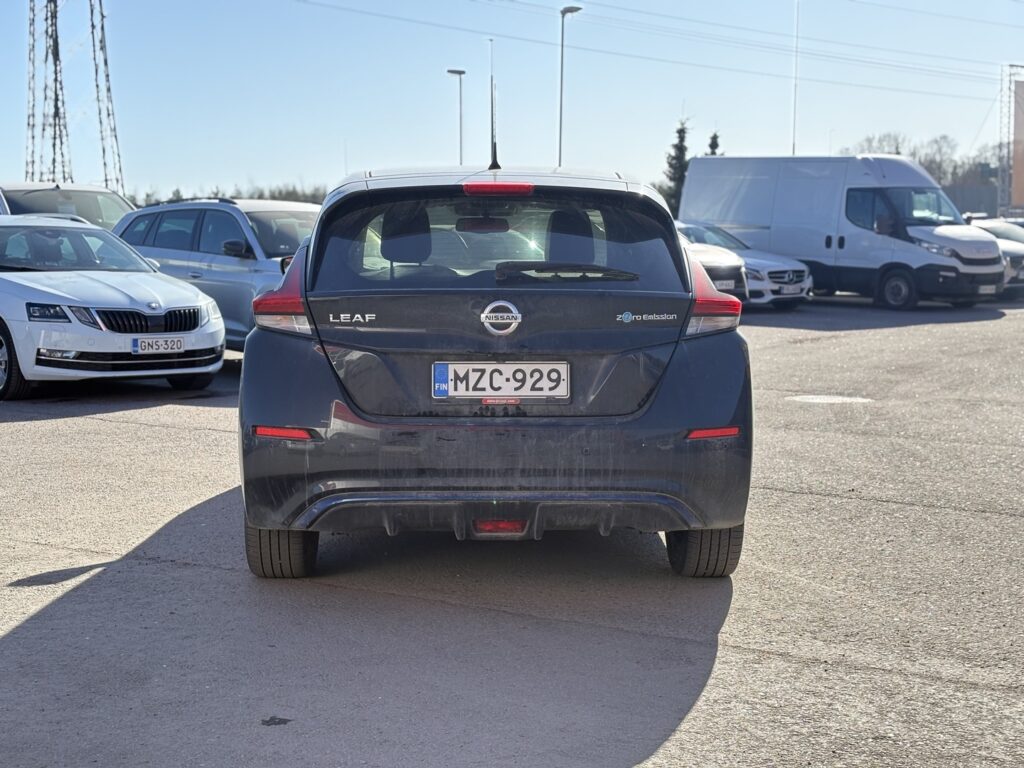 Nissan - Leaf - Acenta 40 kWh Driver Assist Pack FI // 360° / ACC / Kaistavahti / Navi / LED / Lämmitettävä ratti // Nissan - Leaf - Acenta 40 kWh Driver Assist Pack FI // 360° / ACC / Kaistavahti / Navi / LED / Lämmitettävä ratti // - Viistoperä