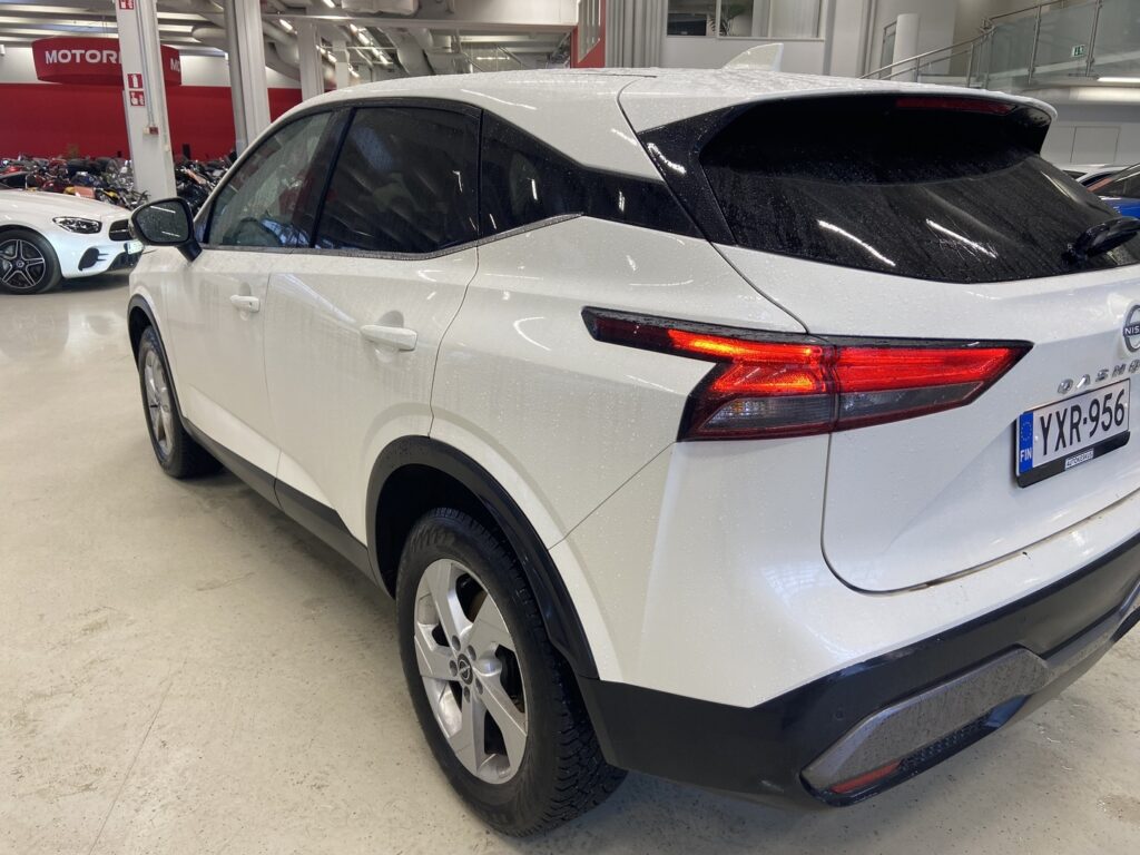 Nissan - Qashqai - MHEV 158 Xtronic 2WD N-Connecta Comfort pack Nissan - Qashqai - MHEV 158 Xtronic 2WD N-Connecta Comfort pack - Maastoauto