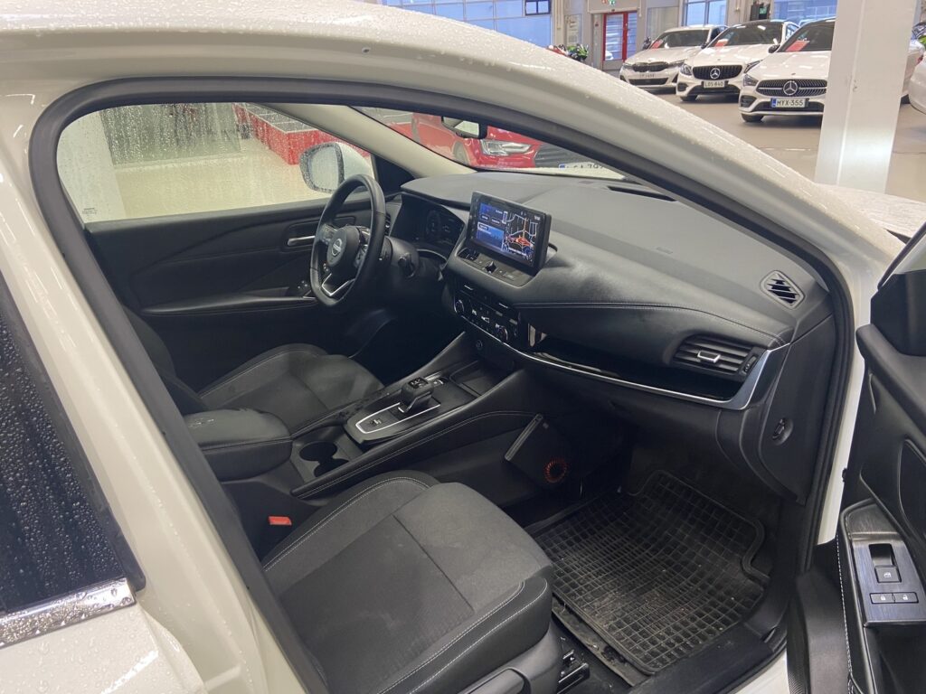 Nissan - Qashqai - MHEV 158 Xtronic 2WD N-Connecta Comfort pack Nissan - Qashqai - MHEV 158 Xtronic 2WD N-Connecta Comfort pack - Maastoauto