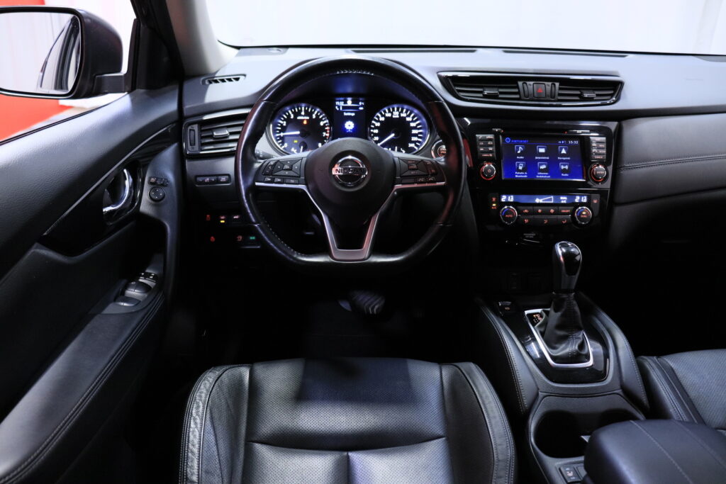 Nissan - X-Trail - DIG-T 160 Tekna 2WD DCT 5 seats Nissan - X-Trail - DIG-T 160 Tekna 2WD DCT 5 seats - Maastoauto