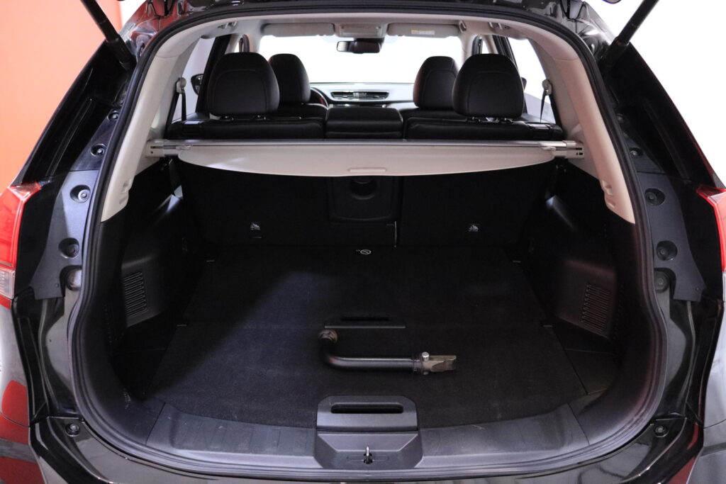 tuotekuva-Nissan-X-Trail-ESE-877-2026-03-17-155102-30 tuotekuva-Nissan-X-Trail-ESE-877-2026-03-17-155102-30