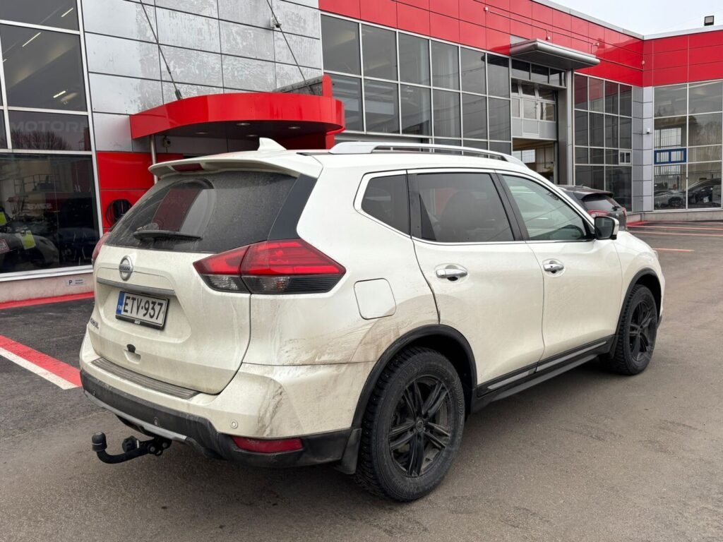 Nissan - X-Trail - dCi 130 Acenta 2WD Xtronic / FACELIFT / Nahat / 360° / Koukku / KeylessGO / VARUSTELTU !! Nissan - X-Trail - dCi 130 Acenta 2WD Xtronic / FACELIFT / Nahat / 360° / Koukku / KeylessGO / VARUSTELTU !! - Maastoauto
