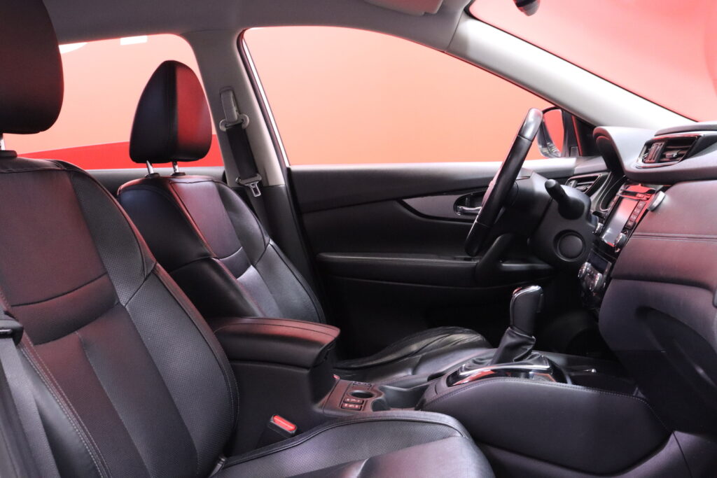 Nissan - X-Trail - dCi 130 Acenta 2WD Xtronic / FACELIFT / Nahat / 360° / Koukku / KeylessGO / VARUSTELTU !! Nissan - X-Trail - dCi 130 Acenta 2WD Xtronic / FACELIFT / Nahat / 360° / Koukku / KeylessGO / VARUSTELTU !! - Maastoauto