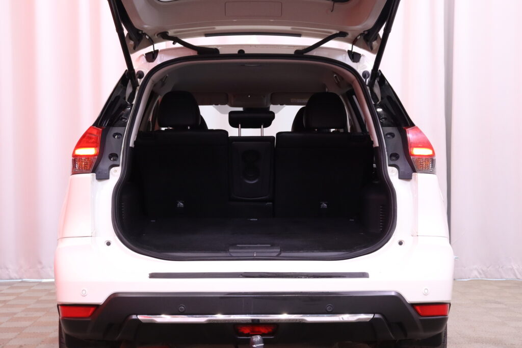tuotekuva-Nissan-X-Trail-ETV-937-2026-03-31-161603-26 tuotekuva-Nissan-X-Trail-ETV-937-2026-03-31-161603-26