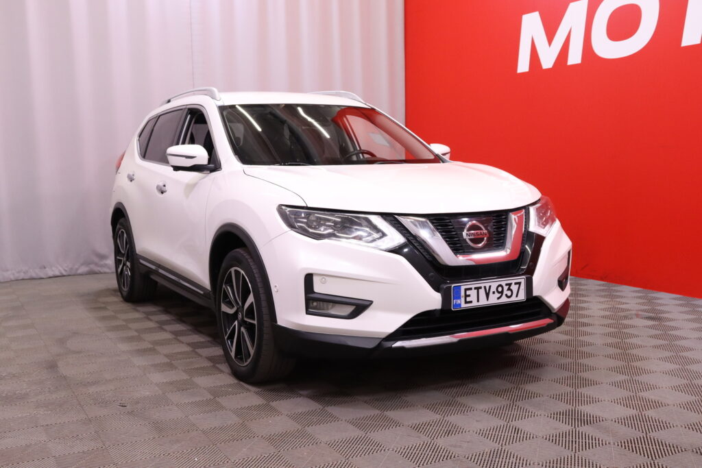 Nissan - X-Trail - dCi 130 Acenta 2WD Xtronic / FACELIFT / Nahat / 360° / Koukku / KeylessGO / VARUSTELTU !! Nissan - X-Trail - dCi 130 Acenta 2WD Xtronic / FACELIFT / Nahat / 360° / Koukku / KeylessGO / VARUSTELTU !! - Maastoauto