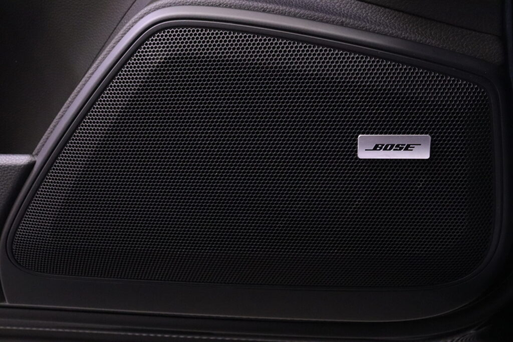 tuotekuva-Porsche-Panamera-ESC-835-2026-03-19-154505-19 tuotekuva-Porsche-Panamera-ESC-835-2026-03-19-154505-19