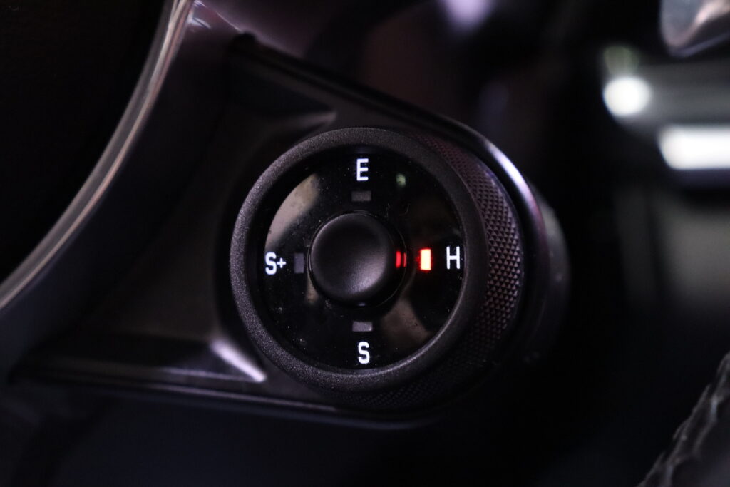 tuotekuva-Porsche-Panamera-ESC-835-2026-03-19-154505-26 tuotekuva-Porsche-Panamera-ESC-835-2026-03-19-154505-26