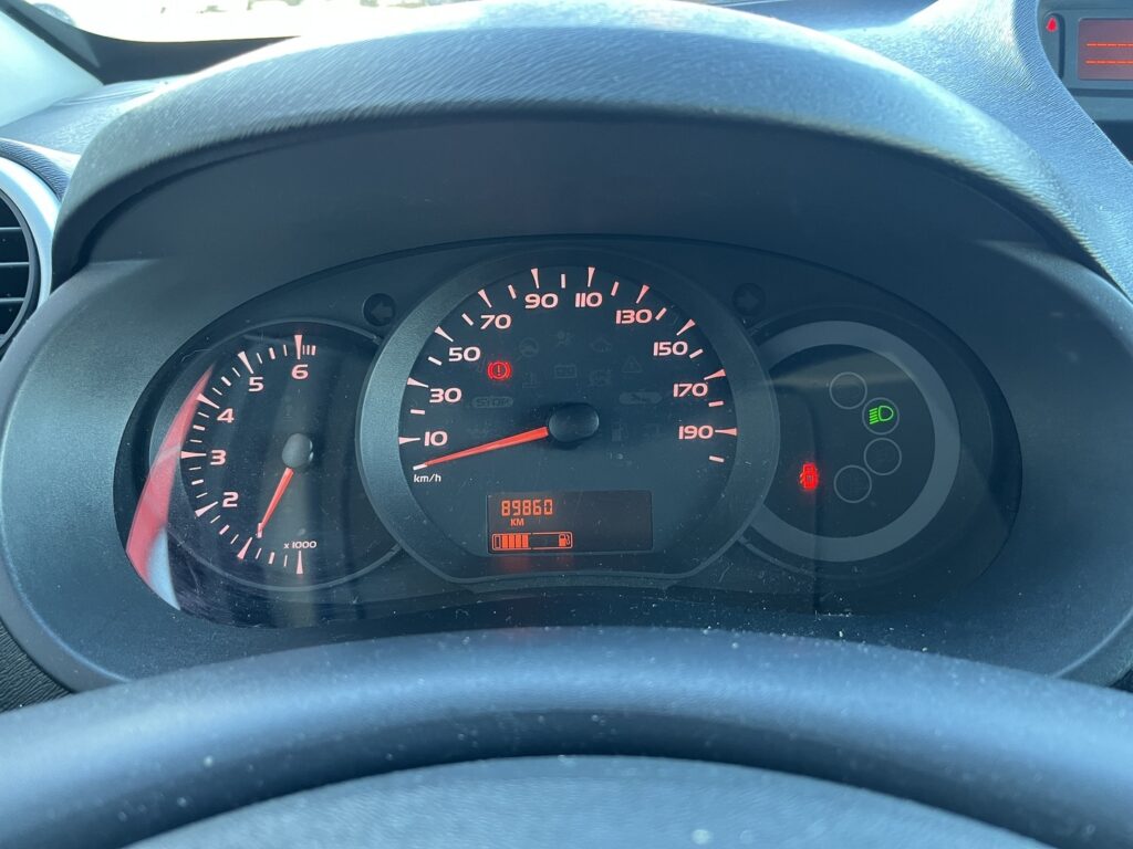 Renault - Kangoo Express - 1,5 dCi 90hv 5MT Blonde Renault - Kangoo Express - 1,5 dCi 90hv 5MT Blonde - Pakettiauto