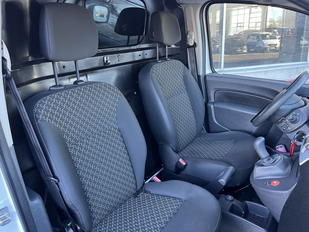 Renault - Kangoo Express - 1,5 dCi 90hv 5MT Blonde Renault - Kangoo Express - 1,5 dCi 90hv 5MT Blonde - Pakettiauto