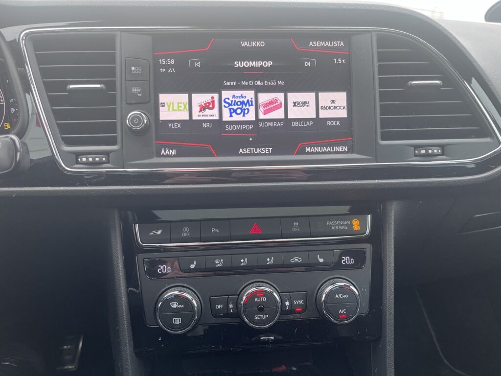 Seat - Leon ST - 2,0 TSI 300 4DRIVE Cupra DSG // ACC / Panorama / Beats / Kamera / LED // Seat - Leon ST - 2,0 TSI 300 4DRIVE Cupra DSG // ACC / Panorama / Beats / Kamera / LED // - Farmari