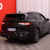 Skoda - Enyaq - 60 SportLine iV / 1.om Suomi-auto / ACC / 360-kamera / Crystal Lighting / Koukku / Sähköpenkki muistilla / Virtual Pedal / - Maastoauto