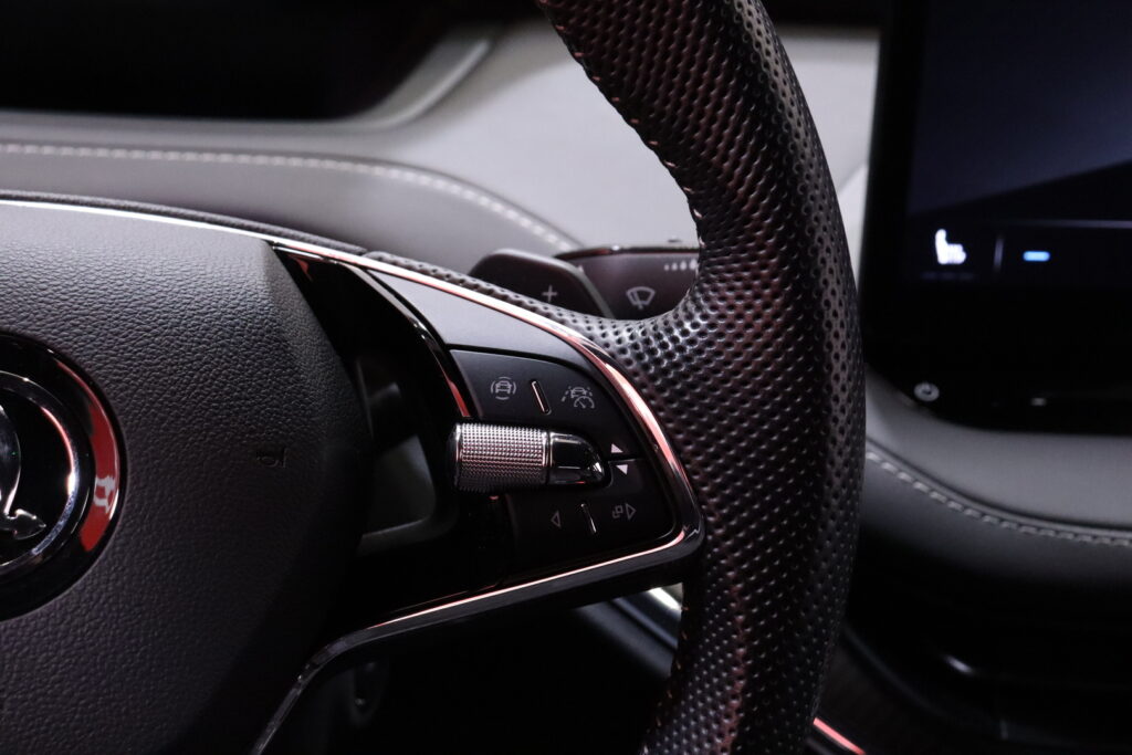 tuotekuva-Skoda-Enyaq-RVA-486-2026-03-19-133003-21 tuotekuva-Skoda-Enyaq-RVA-486-2026-03-19-133003-21