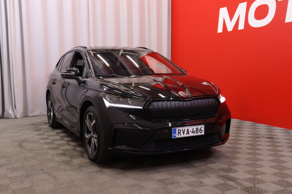 Skoda - Enyaq - 60 SportLine iV / 1.om Suomi-auto / ACC / 360-kamera / Crystal Lighting / Koukku / Sähköpenkki muistilla / Virtual Pedal / Skoda - Enyaq - 60 SportLine iV / 1.om Suomi-auto / ACC / 360-kamera / Crystal Lighting / Koukku / Sähköpenkki muistilla / Virtual Pedal / - Maastoauto