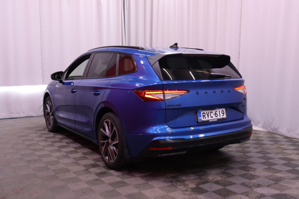 Skoda - Enyaq - 80x 4x4 SportLine iV // Matrix / ACC / DCC / Koukku / Panorama / Canton / 360° / Muistipenkit / Lämpöpumppu Skoda - Enyaq - 80x 4x4 SportLine iV // Matrix / ACC / DCC / Koukku / Panorama / Canton / 360° / Muistipenkit / Lämpöpumppu - Maastoauto