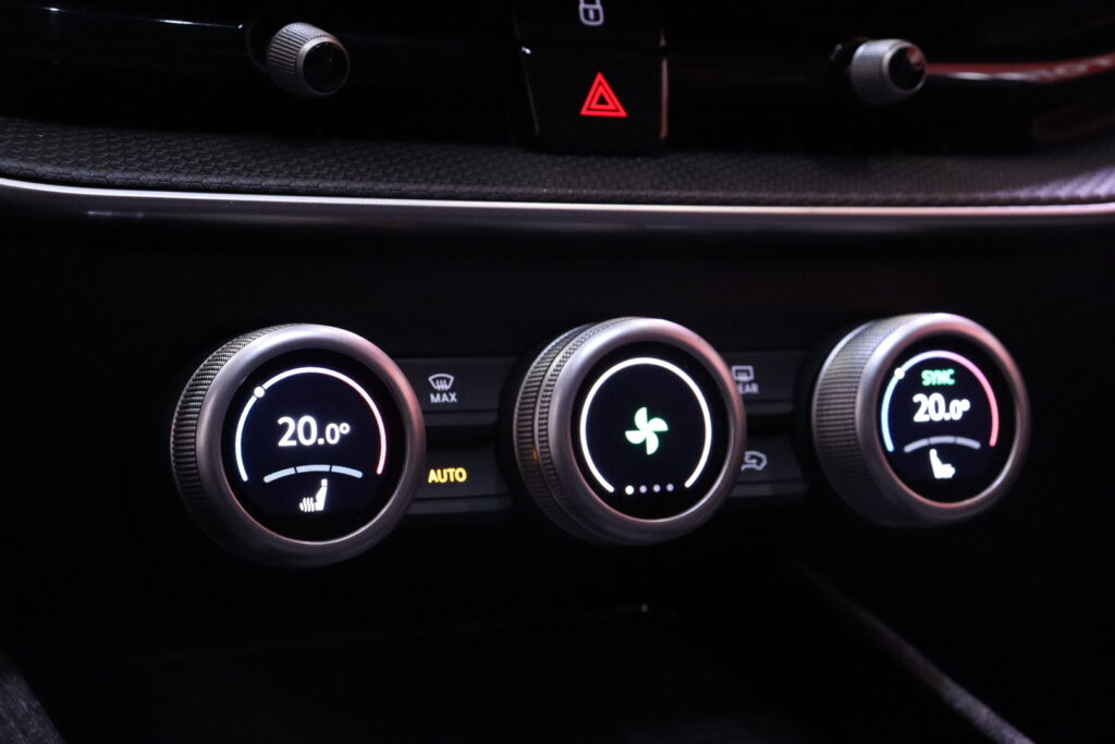 tuotekuva-Skoda-Superb-KVV-233-2026-03-02-140605-29 tuotekuva-Skoda-Superb-KVV-233-2026-03-02-140605-29