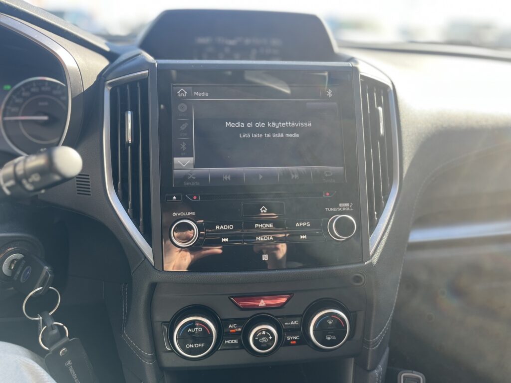 Subaru - Impreza - 1,6i Active CVT Subaru - Impreza - 1,6i Active CVT - Viistoperä