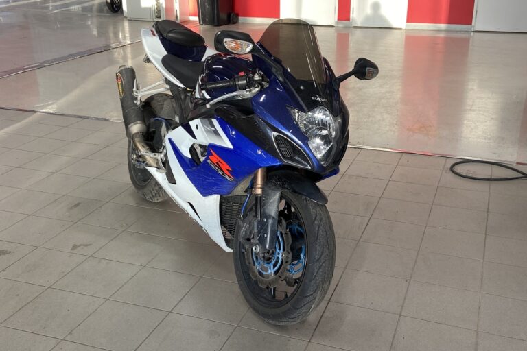 Suzuki - GSX-R - 1000 // Juuri saapunut! // - Moottoripyörä