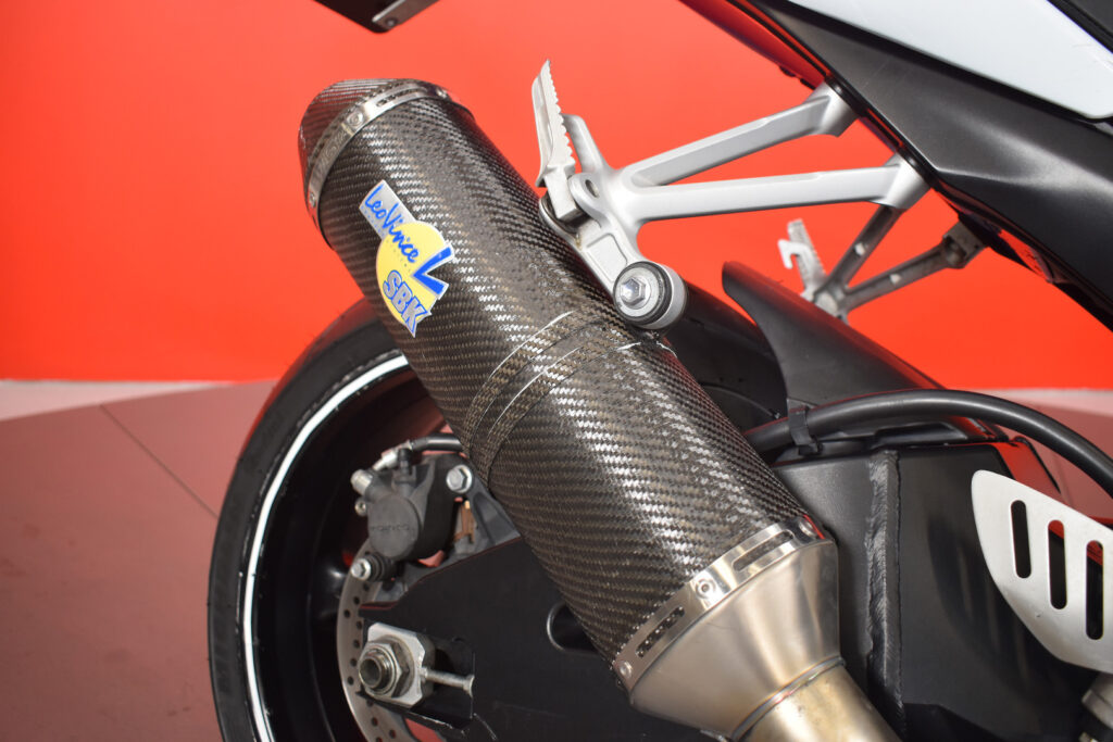 tuotekuva-Suzuki-GSX-R-VV-490-2026-03-23-163104-19 tuotekuva-Suzuki-GSX-R-VV-490-2026-03-23-163104-19