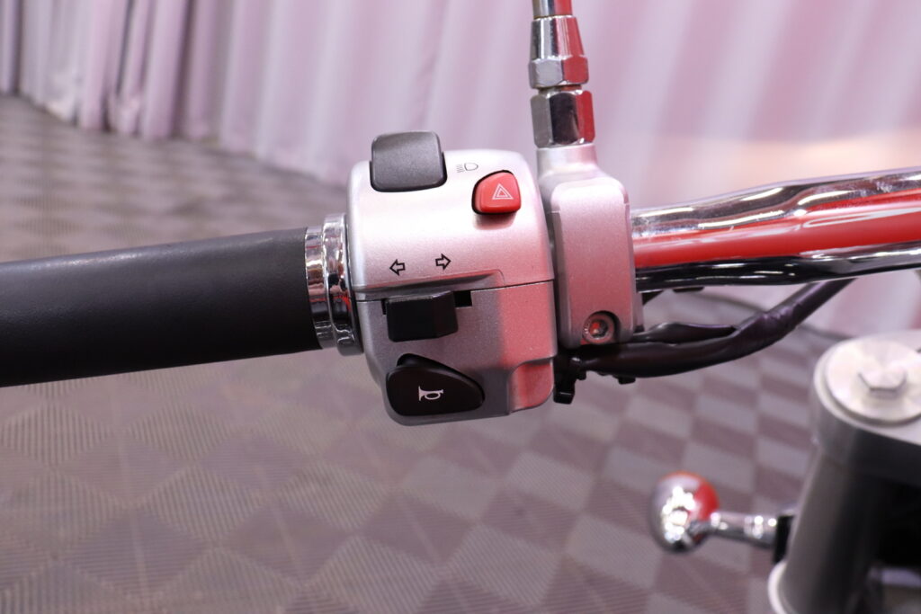 Suzuki - INTRUDER - M1800R // Juuri saapunut / Huoltokirja / Sivulaukut / Sissybar / Suomi-Pyörä // Suzuki - INTRUDER - M1800R // Juuri saapunut / Huoltokirja / Sivulaukut / Sissybar / Suomi-Pyörä // - Moottoripyörä