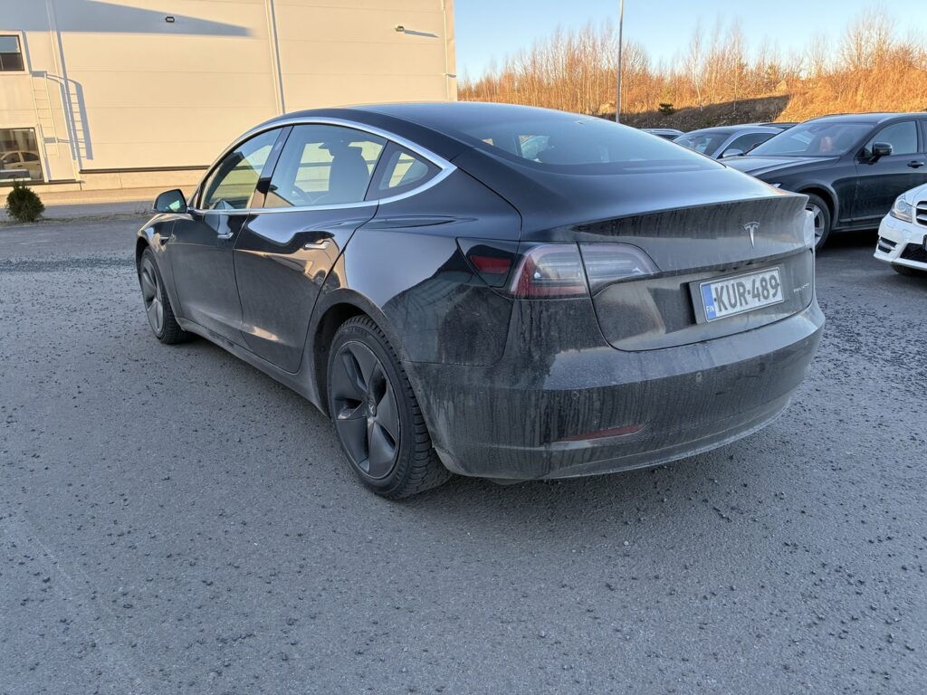 Tesla - Model 3 - Long-Range Dual Motor AWD Tesla - Model 3 - Long-Range Dual Motor AWD - Sedan