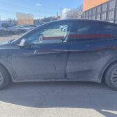 Tesla - Model Y - Long Range AWD / Premium Audio / Lasikatto / Koukku / Lämpöpumppu / Nahat - Maastoauto