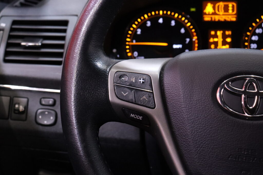 tuotekuva-Toyota-Avensis-YII-763-2026-03-25-151603-16 tuotekuva-Toyota-Avensis-YII-763-2026-03-25-151603-16