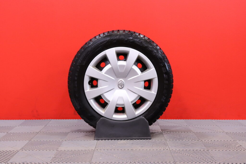 tuotekuva-Toyota-Avensis-YII-763-2026-03-25-151603-21 tuotekuva-Toyota-Avensis-YII-763-2026-03-25-151603-21