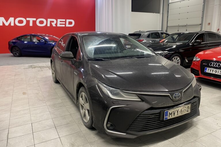 Toyota - Corolla - Sedan 1,8 Hybrid Style // ACC / Puolinahka / Navi / Keyless / Kamera / Led // - Sedan