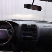 Toyota - Hiace - 2,5 D-4D 90 4ov // Myydään huutokaupat.com / - Pakettiauto