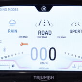 tuotekuva-Triumph-STREET-TRIPLE-17-ALY-2026-03-31-135504-16