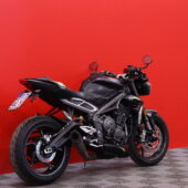 Triumph - STREET TRIPLE - 765 RS // SC Project kokoputkisto / Öhlins / Suomi-pyörä / Shifter / Huoltokirja // - Moottoripyörä