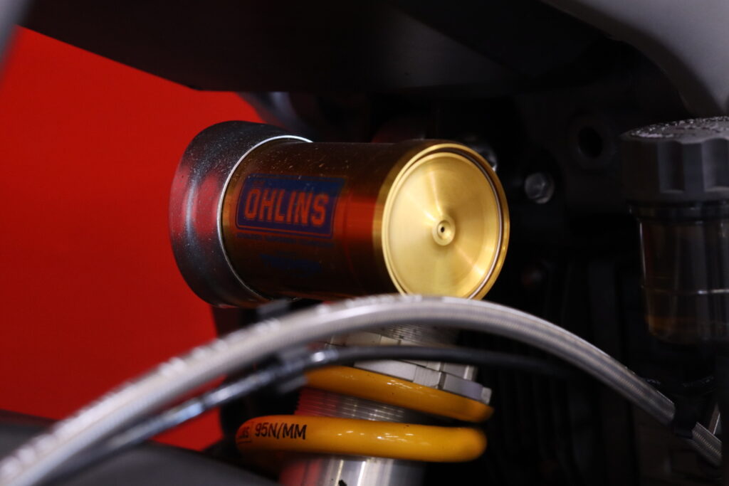 Triumph - STREET TRIPLE - 765 RS // SC Project kokoputkisto / Öhlins / Suomi-pyörä / Shifter / Huoltokirja // Triumph - STREET TRIPLE - 765 RS // SC Project kokoputkisto / Öhlins / Suomi-pyörä / Shifter / Huoltokirja // - Moottoripyörä