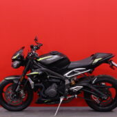 Triumph - STREET TRIPLE - 765 RS // SC Project kokoputkisto / Öhlins / Suomi-pyörä / Shifter / Huoltokirja // - Moottoripyörä
