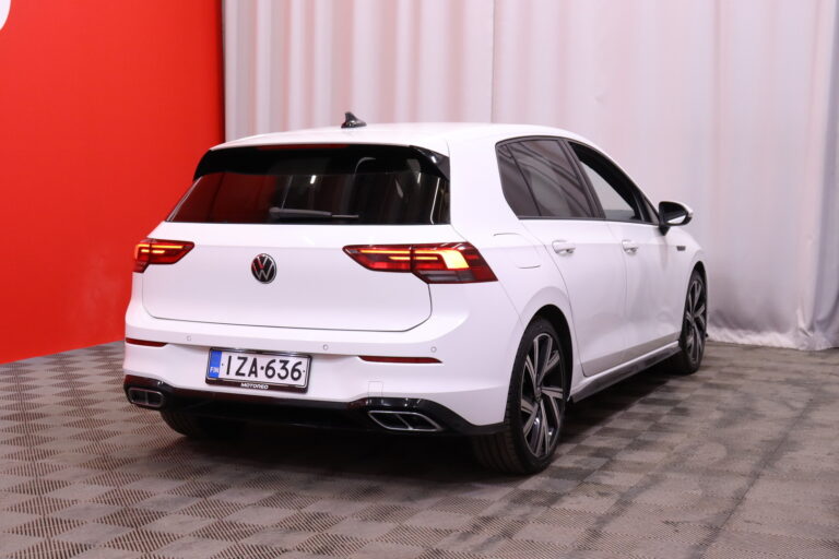 Volkswagen - Golf - First Edition R-Line 1,5 eTSI 110 kW (MHEV) DSG-automaatti // Webasto / Suomi-auto / Keyless / Digimittari / - Viistoperä