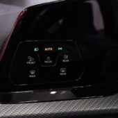 Volkswagen - Golf - First Edition R-Line 1,5 eTSI 110 kW (MHEV) DSG-automaatti // Webasto / Suomi-auto / Keyless / Digimittari / - Viistoperä