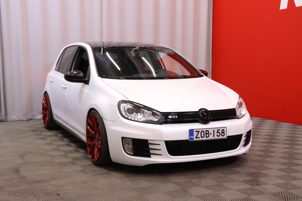 Volkswagen - Golf - GTI 2,0 155 kW (210 hv) 4-ovinen // Myydään huutokaupat. com // Volkswagen - Golf - GTI 2,0 155 kW (210 hv) 4-ovinen // Myydään huutokaupat. com // - Viistoperä
