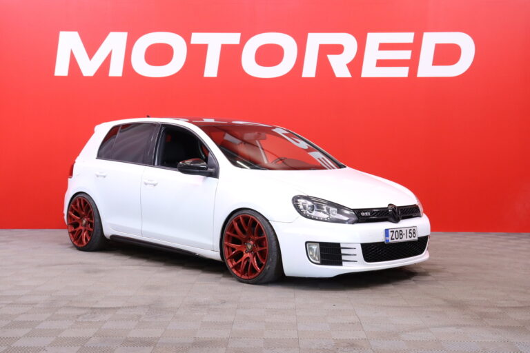 Volkswagen - Golf - GTI 2,0 155 kW (210 hv) 4-ovinen // Myydään huutokaupat. com // - Viistoperä