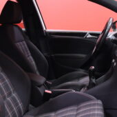 Volkswagen - Golf - GTI 2,0 155 kW (210 hv) 4-ovinen // Myydään huutokaupat. com // - Viistoperä