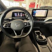 Volkswagen - ID.4 - Pro 150 kW, akku 82 kWh // 360° kamera / ACC / Digimittaristo / Lämpöpumppu / Keyless / Kaistavahti / - Maastoauto