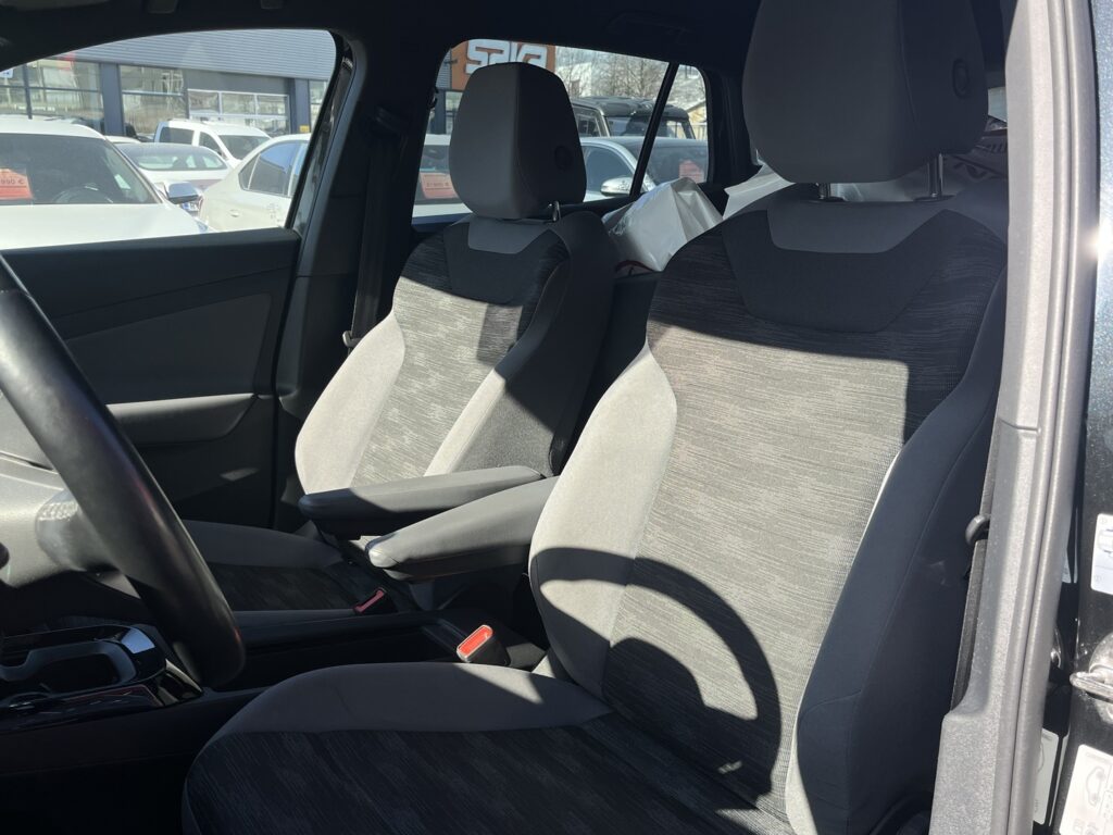 Volkswagen - ID.4 - Pro 128 kW, akku 77 kWh Volkswagen - ID.4 - Pro 128 kW, akku 77 kWh - Maastoauto