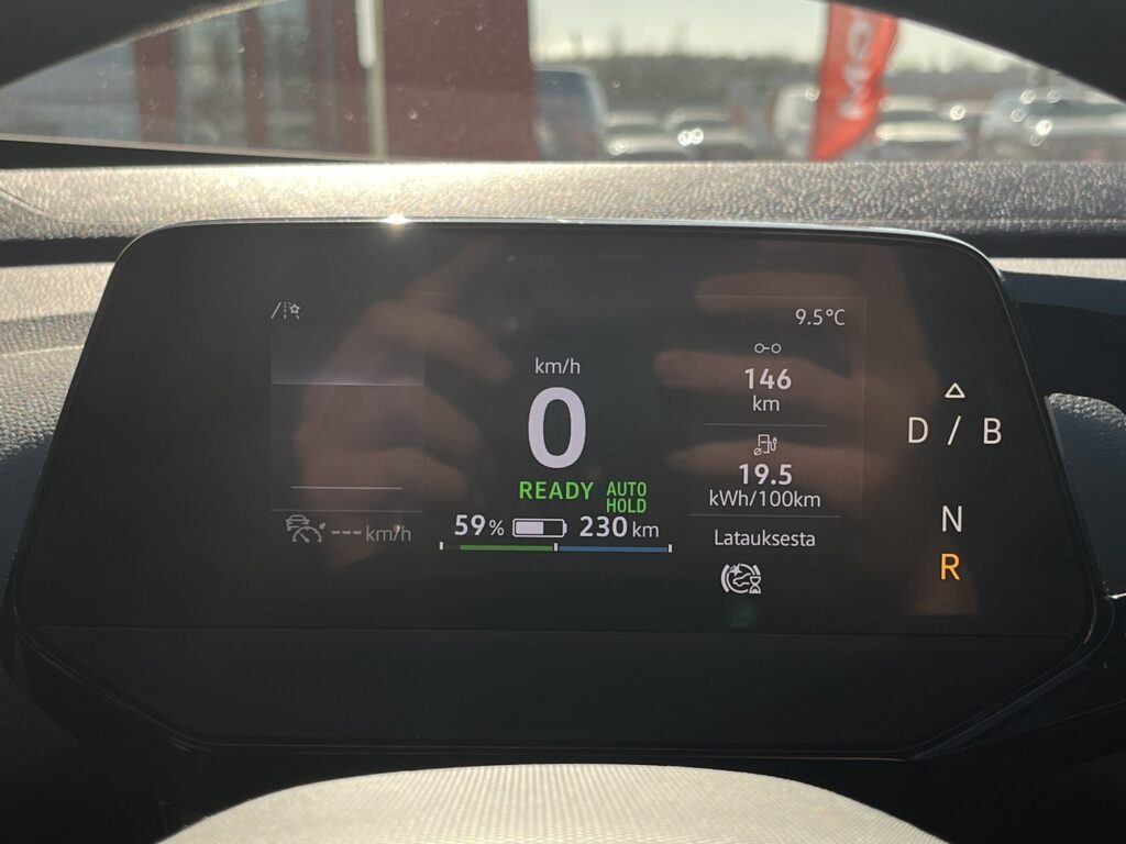 Volkswagen - ID.4 - Pro 128 kW, akku 77 kWh Volkswagen - ID.4 - Pro 128 kW, akku 77 kWh - Maastoauto