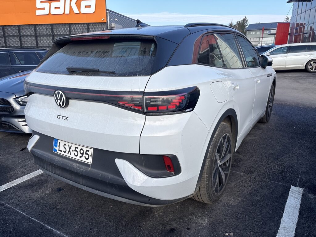 Volkswagen - ID.4 - GTX Dual Motor AWD, akku 77 kWh // JUURI SAAPUNUT - Maastoauto