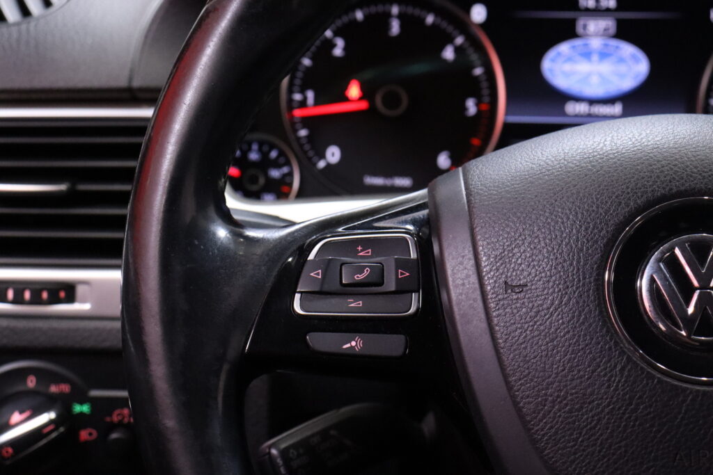 tuotekuva-Volkswagen-Touareg-GKS-531-2026-03-27-095031-16 tuotekuva-Volkswagen-Touareg-GKS-531-2026-03-27-095031-16